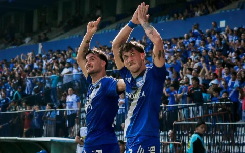 Imágenes oficiales de la plantilla del Club Sport Emelec.
