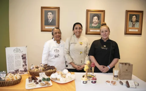 Veinticinco artesanos de la capital participarán en la Fiesta de los Dulces. Para muchos de ellos, sus productos son el resultado de generaciones de historia.