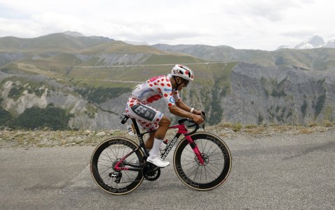 Richard Carapaz cerrará el Tour de Francia 2026 como el Rey de la Montaña.
