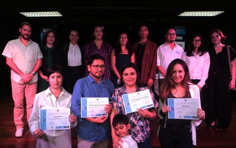 Ganadores del Salón de Julio 2026, miembros del jurado y representantes municipales.