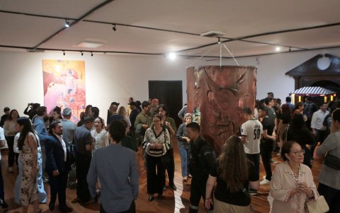 El Museo Municipal tuvo auditorio lleno, la comunidad artística y la ciudadanía se volcaron a conocer las obras seleccionadas.