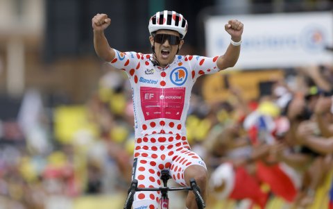 Richard Carapaz es el rey de la montaña del Tour de Francia 2026.