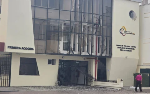 La unidad judicial de Machala fue atacada con un artefacto explosivo durante la noche del domingo 26 de julio.