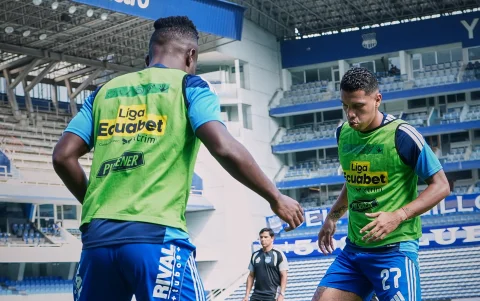 Emelec marcha en las posiciones de en medio de la tabla de LigaPro.