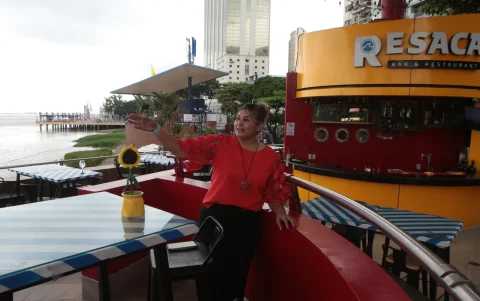 Resaca. Sofía Cadena, copropietaria del lugar, recordó con nostalgia los 25 años de historia del restaurante y los momentos que sus clientes vivieron.
