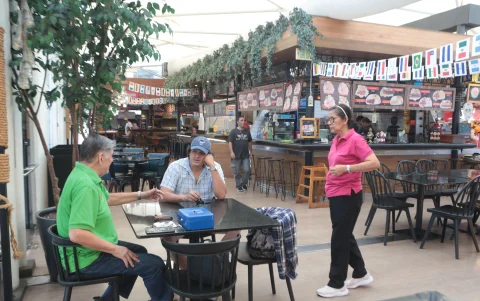 Durante ocho años, Mercado del Río buscó consolidarse como un punto de encuentro gastronómico para guayaquileños y turistas.