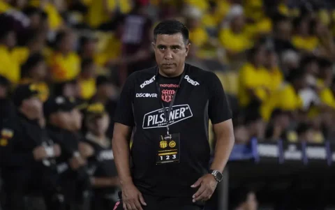 El gesto de César Farías que hace temblar a Barcelona SC en medio de los rumores.