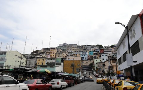 Las casas del cerro del Carmen y Santa Ana también tienen más de cien años.