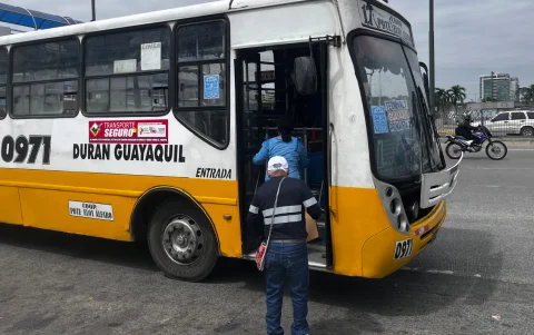 Los buses 'amarillos' hacia Durán ya modificaron sus precios.