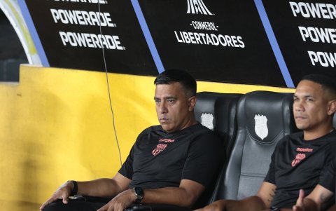 César Farías, entrenador de Barcelona SC.