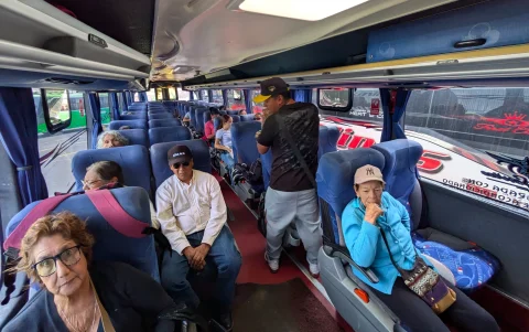 Uno de los cuestionamientos de los pasajeros es la calidad del servicio del transporte.