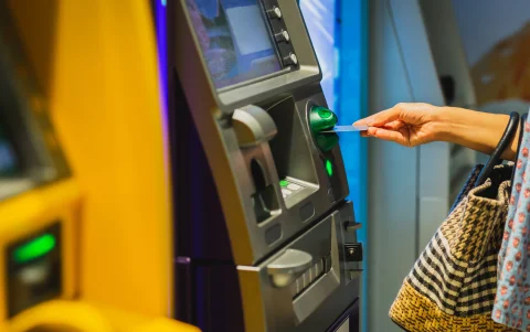 Los cajeros automáticos y corresponsales no bancarios estarán disponibles en todo el país.