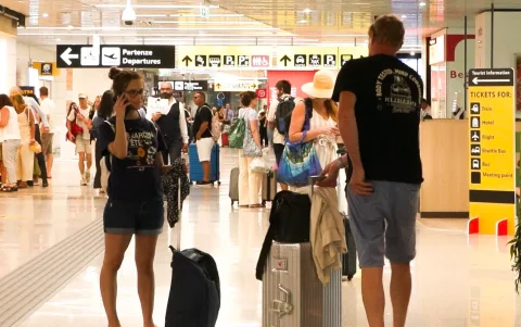 Italia no dará marcha atrás en la suspensión de Schengen con España al menos hasta el 15 de agosto
