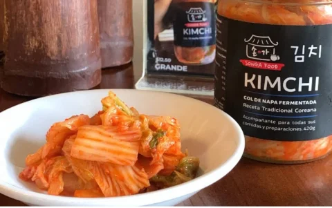El kimchi de Songa Food, preparado por Young-min y su madre.