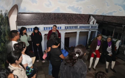 En el Museo Alberto Mena Caamaño se pueden ver las escenas más icónicas del 10 de agosto.