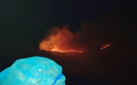 Incendio forestal sigue activo en la Reserva Cotacachi-Cayapas, en Imbabura