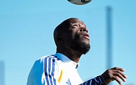 Enner Valencia durante una de sus primeras sesiones de entrenamiento con Boca Juniors en Argentina.