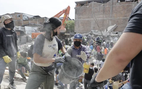 Las donaciones serán enviadas a Colombia para apoyar a las familias afectadas por el terremoto de magnitud 7,4 que sacudió al país el lunes.