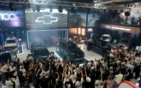 Chevrolet cumple 100 años en el mercado de Ecuador y presentó nuevo carro.