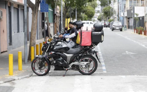 Se busca establecer un mecanismo único, digital y gratuito para identificar a las personas que prestan servicios de delivery.