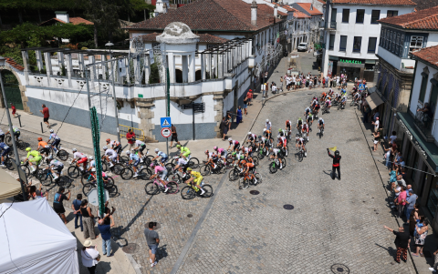 La Volta a Portugal se desarrollaba con normalidad antes del accidente que terminó con la vida de Finlay Tarling.
