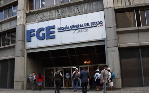 La culpabilidad no se establece con comunicados, sospechas ni titulares. Que la Fiscalía investigue, que persiga la corrupción, pero que lo pruebe.