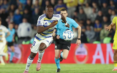 Enner Valencia tuvo un discreto debut con Boca Juniors.