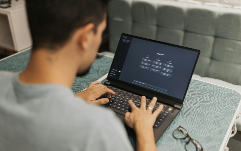 OpenAI busca ampliar sus ingresos mientras continúa creciendo el número de usuarios de ChatGPT.