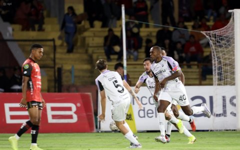 Leones FC pelea por la clasificación al hexagonal final de la LigaPro 2026.