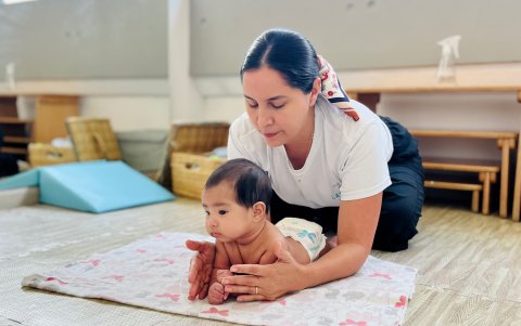 Desde 2 Latidos acompaña el desarrollo de niños de cero a tres años.