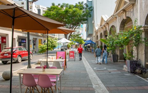 El sector peatonal de la calle Panamá busca atraer nuevos visitantes tras la drástica caída en las ventas de sus locales.