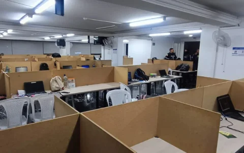 Como indicios en el call center se levantaron 172 computadores y 66 teléfonos celulares.