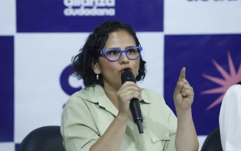 Natasha Rojas, representante de Unidad Popular, en una rueda de prensa este 24 de agosto de 2026.