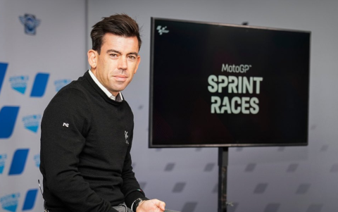 Carlos Ezpeleta durante una conferencia de MotoGP, en una de sus intervenciones sobre el desarrollo del campeonato.