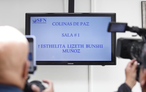 La familia pide a las autoridades que se esclarezca el crimen de Lizeth Bunshi.