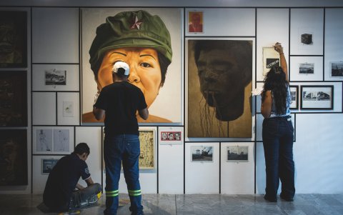 La exposición permanecerá abierta hasta el 6 de febrero de 2027, de martes a sábado.