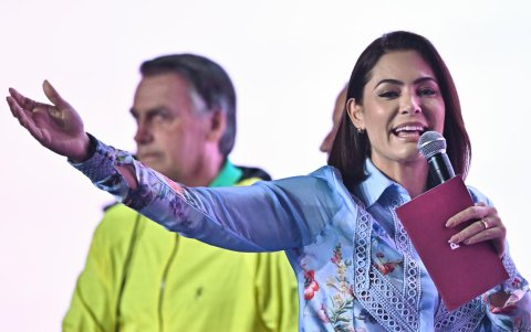 Fotografía de archivo del 6 de junio de 2025 de lac, hablando junto al expresidente Jair Bolsonaro.