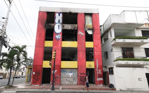 Un inmueble ubicado en las calles José Mascote y Piedrahíta ha sido desmantelado de forma progresiva por delincuentes. La ciudadanía pide darle nueva vida a estos espacios.