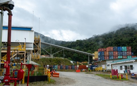 Las operaciones mineras en la Amazonía ecuatoriana aportaron 483 millones de dólares en tributos al Estado en 2025.
