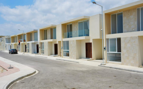 Imagen referencial. El programa Yapa pa tu casa permite cubrir parte de la entrada para adquirir una vivienda de interés social en Ecuador.