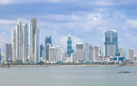Panamá tiene cuatro millones de consumidores.