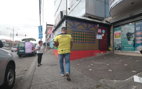 El bar donde ocurrió el ataque armado permanece clausurado mientras avanzan las investigaciones para determinar las circunstancias del crimen y establecer responsabilidades.