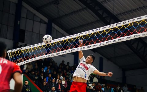 Jonathan Mueces (Huesca) fue protagonista en el triunfo de Ibarra Norteños ante Quito Granaderos.
