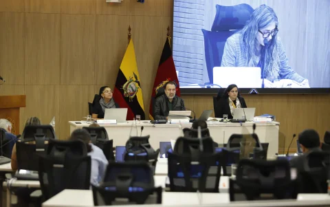 Este 8 de septiembre de 2026, en el Concejo se aprobó la ordenanza que incrementa la tarifa de buses en Quito.