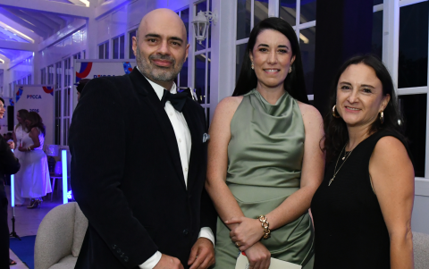 José Antonio Dávalos, Consuelo Herrería y Paulina Racines.