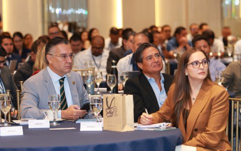 126 personas, principalmente empresarios, participaron en la jornada “El Niño 360°: Anticiparse es la mejor estrategia”, realizada en el hotel Hilton Colón de Guayaquil