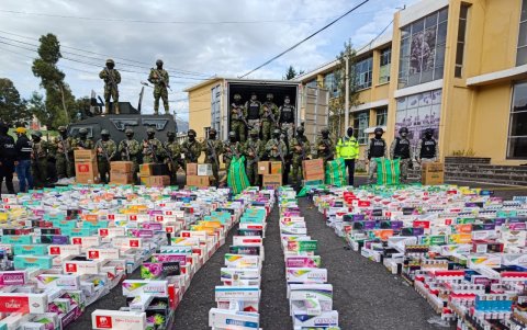 El operativo en El Tejar permitió localizar 600 mil cigarrillos de presunto contrabando, valorados en $150 mil, según las autoridades.