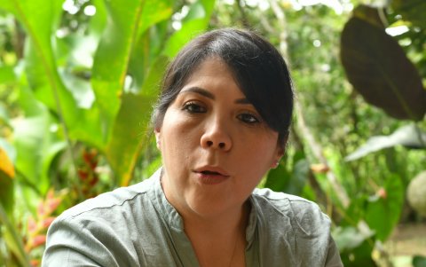 Grace Mogrovejo, directora ejecutiva de Asoteca, durante una visita al Rancho Alemán, en Bucay.