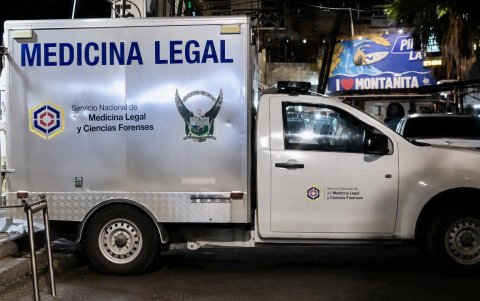 El levantamiento del cuerpo de un ciudadano que falleció tras un ataque violento en Montañita fue levantado por la policía