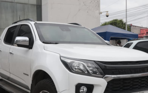 La camioneta retenida será sometida a pericias para determinar su relación con el caso.